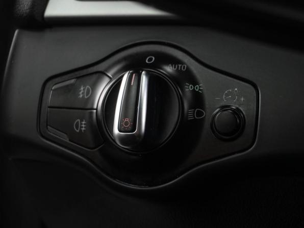 Audi A4 IV (B8) Рестайлинг с пробегом 2014 года, цена 1 619 000 рублей, 132172 км, седан, Автокод Объявления