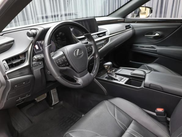 Lexus ES VII с пробегом 2019 года, цена 3 998 000 рублей, 58000 км, седан, Автокод Объявления