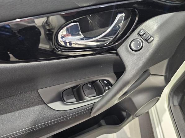 Nissan Qashqai II с пробегом 2018 года, цена 1 549 000 рублей, 121623 км, внедорожник, Автокод Объявления