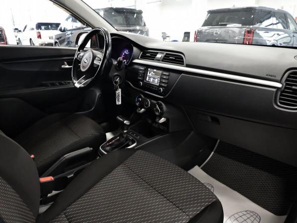 Kia Rio IV с пробегом 2017 года, цена 1 045 000 рублей, 186303 км, седан, Автокод Объявления