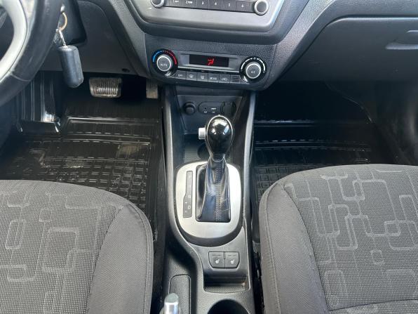 Kia Rio III Рестайлинг с пробегом 2016 года, цена 960 000 рублей, 133000 км, седан, Автокод Объявления