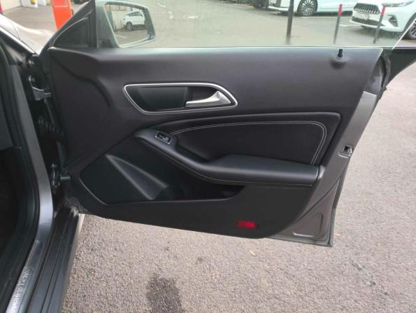 Mercedes-Benz CLA I (C117 X117) с пробегом 2015 года, цена 1 500 000 рублей, 152886 км, седан, Автокод Объявления