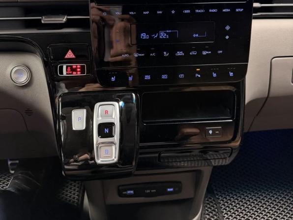 Hyundai Staria I с пробегом 2022 года, цена 5 150 000 рублей, 87507 км, минивэн, Автокод Объявления