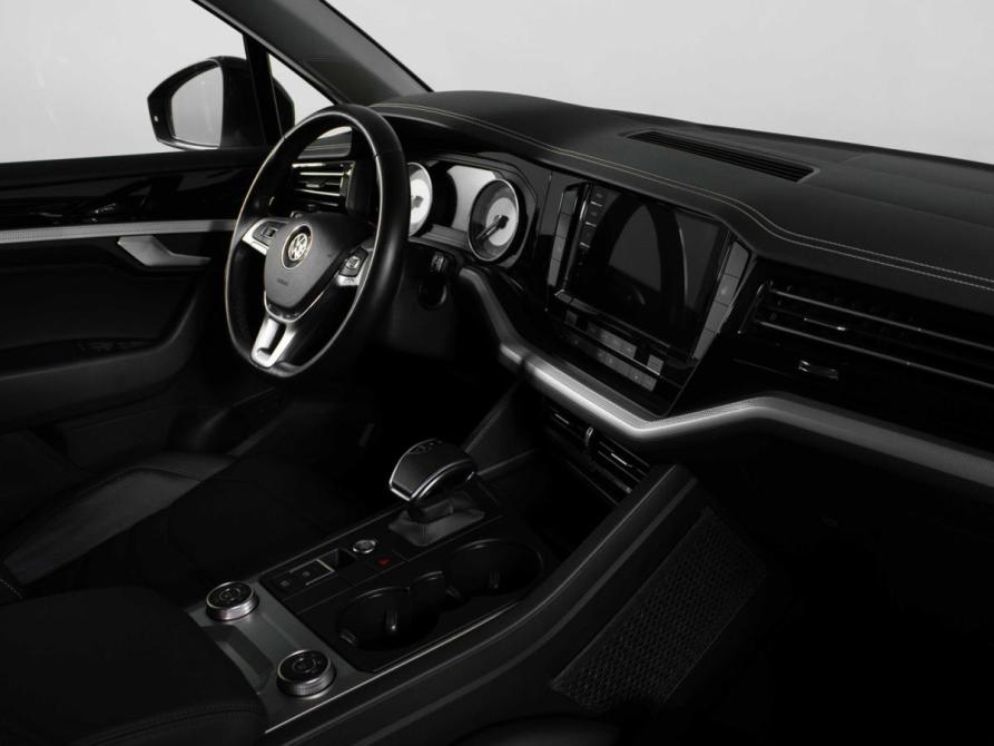 Volkswagen Touareg III Москва  - изображение 11