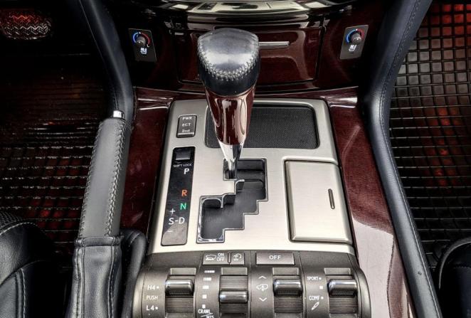 Lexus LX III Рестайлинг с пробегом 2013 года, цена 3 670 000 рублей, 396308 км, внедорожник, Автокод Объявления