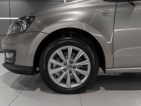 Volkswagen Polo V Рестайлинг с пробегом 2017 года, цена 1 145 000 рублей, 97111 км, седан, Автокод Объявления