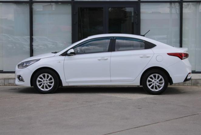 Hyundai Solaris II с пробегом 2018 года, цена 1 475 000 рублей, 125168 км, седан, Автокод Объявления