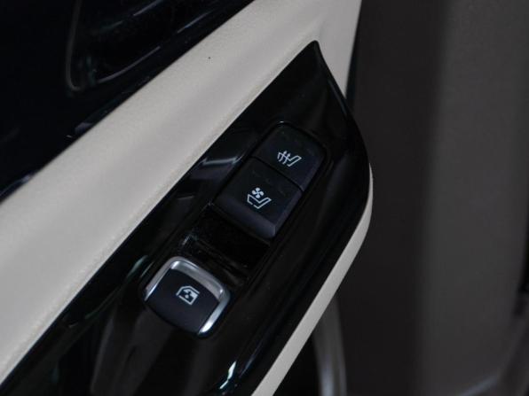 Kia Carnival IV с пробегом 2022 года, цена 4 300 000 рублей, 40348 км, минивэн, Автокод Объявления