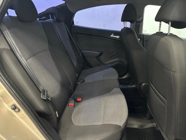 Hyundai Solaris I с пробегом 2013 года, цена 730 000 рублей, 111125 км, седан, Автокод Объявления