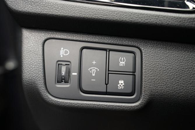 Hyundai Solaris II Рестайлинг с пробегом 2021 года, цена 1 740 000 рублей, 101884 км, седан, Автокод Объявления