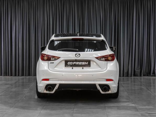 Mazda Axela III Рестайлинг с пробегом 2019 года, цена 1 689 000 рублей, 120362 км, хэтчбек, Автокод Объявления
