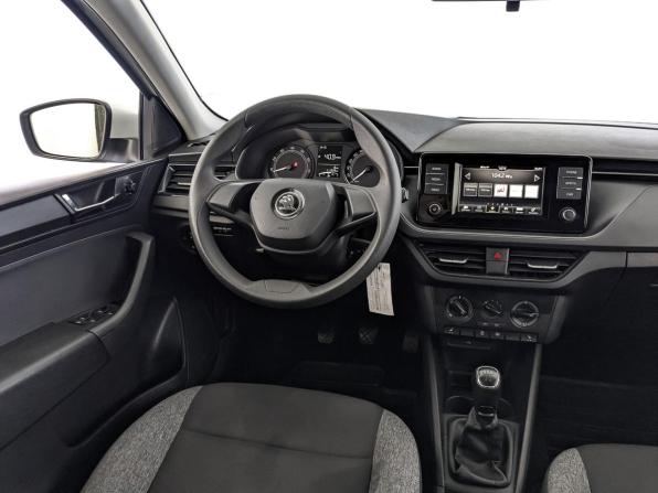 Skoda Rapid II с пробегом 2021 года, цена 1 410 000 рублей, 111521 км, лифтбек, Автокод Объявления