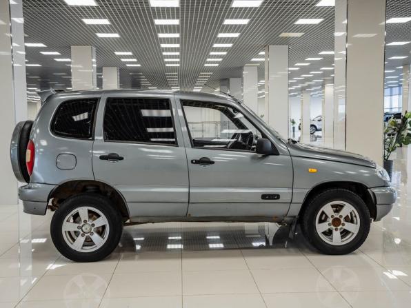 Chevrolet Niva I с пробегом 2004 года, цена 227 000 рублей, 236221 км, внедорожник, Автокод Объявления
