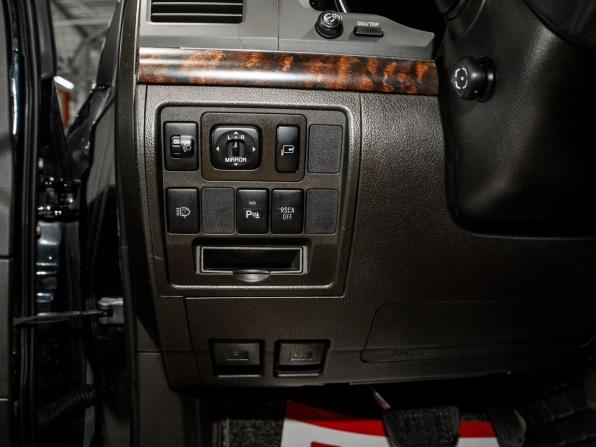 Toyota Land Cruiser 200 Series с пробегом 2011 года, цена 2 945 000 рублей, 277400 км, внедорожник, Автокод Объявления