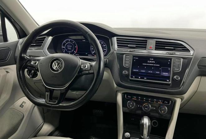 Volkswagen Tiguan II с пробегом 2017 года, цена 2 200 000 рублей, 222262 км, внедорожник, Автокод Объявления