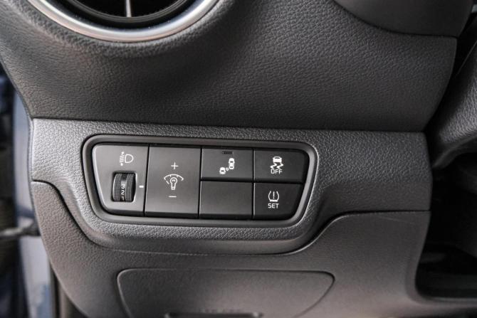 Kia Cerato IV с пробегом 2018 года, цена 1 599 000 рублей, 160600 км, седан, Автокод Объявления