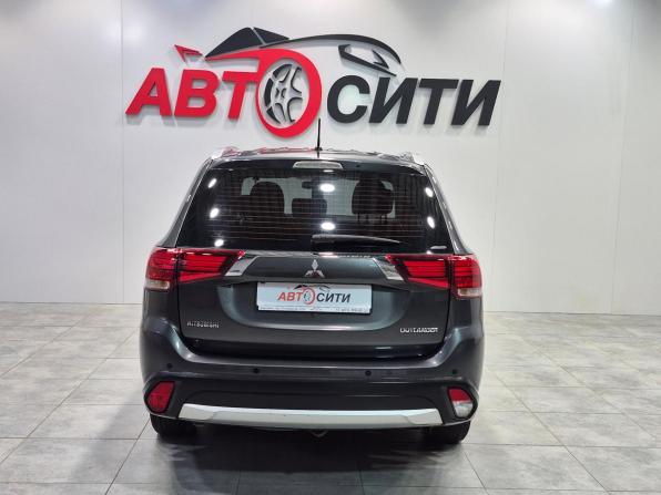 Mitsubishi Outlander III Рестайлинг 2 с пробегом 2015 года, цена 1 519 000 рублей, 246960 км, внедорожник, Автокод Объявления