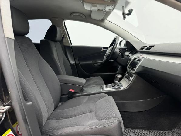 Volkswagen Passat B6 с пробегом 2010 года, цена 682 000 рублей, 270052 км, седан, Автокод Объявления