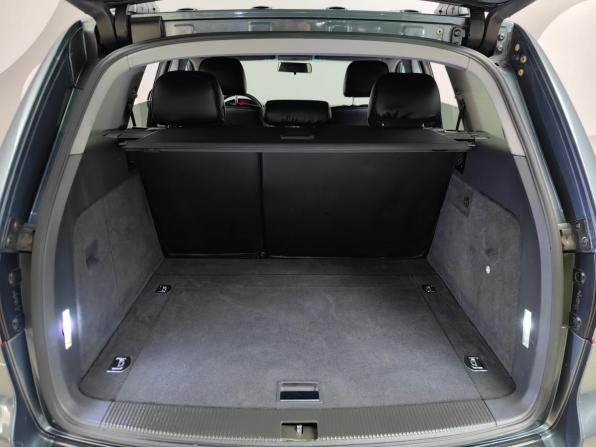 Volkswagen Touareg I Рестайлинг с пробегом 2008 года, цена 909 000 рублей, 246824 км, внедорожник, Автокод Объявления