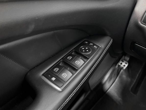Mercedes-Benz CLS II (C218) Рестайлинг с пробегом 2015 года, цена 2 549 900 рублей, 267571 км, седан, Автокод Объявления