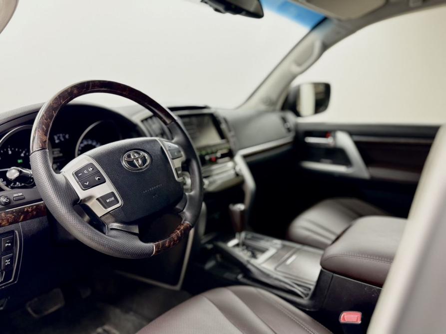 Toyota Land Cruiser 200 Series Рестайлинг 1 Вологда  - изображение 11
