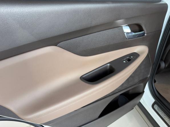 Hyundai Santa Fe IV с пробегом 2019 года, цена 2 849 000 рублей, 166607 км, внедорожник, Автокод Объявления