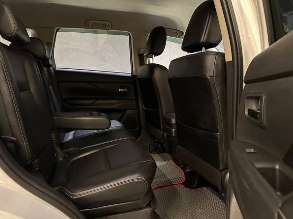 Mitsubishi Outlander III с пробегом 2012 года, цена 1 449 000 рублей, 281888 км, внедорожник, Автокод Объявления