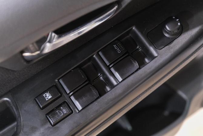Suzuki SX4 I (Classic) Рестайлинг с пробегом 2010 года, цена 799 000 рублей, 230500 км, хэтчбек, Автокод Объявления