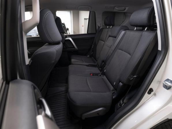 Toyota Land Cruiser Prado 150 Series Рестайлинг 2 с пробегом 2019 года, цена 4 900 000 рублей, 126064 км, внедорожник, Автокод Объявления