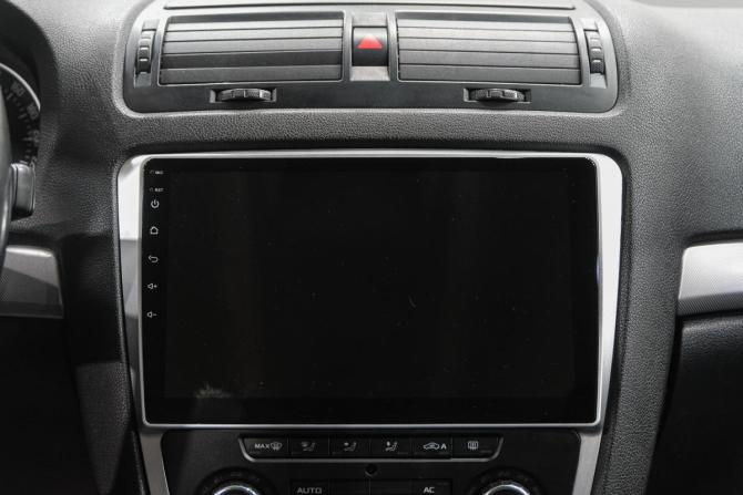 Skoda Octavia II (A5) Рестайлинг с пробегом 2012 года, цена 499 000 рублей, 370000 км, лифтбек, Автокод Объявления