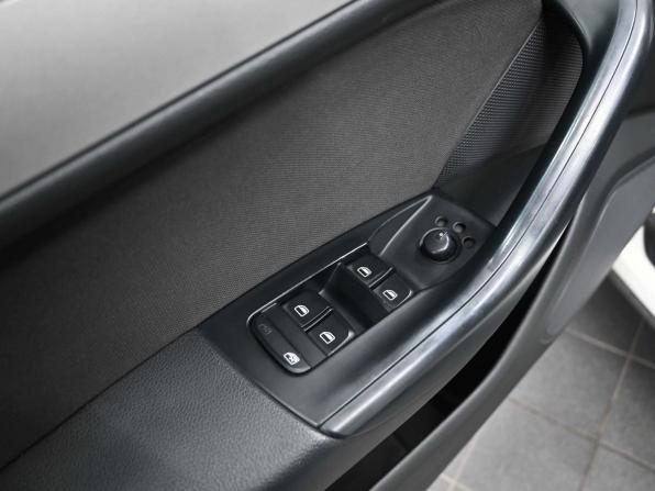 Audi Q3 I (8U) с пробегом 2014 года, цена 1 199 900 рублей, 208000 км, внедорожник, Автокод Объявления