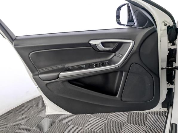 Volvo V60 Cross Country I с пробегом 2018 года, цена 2 505 000 рублей, 79719 км, универсал, Автокод Объявления