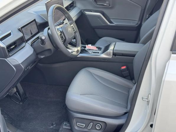 Toyota RAV4 VI (XA60) с пробегом 2025 года, цена 3 900 000 рублей, 115 км, внедорожник, Автокод Объявления