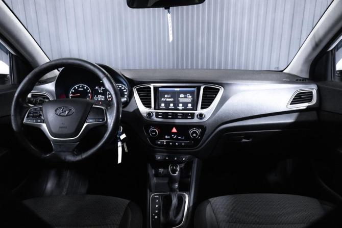 Hyundai Solaris I с пробегом 2013 года, цена 799 000 рублей, 205408 км, седан, Автокод Объявления