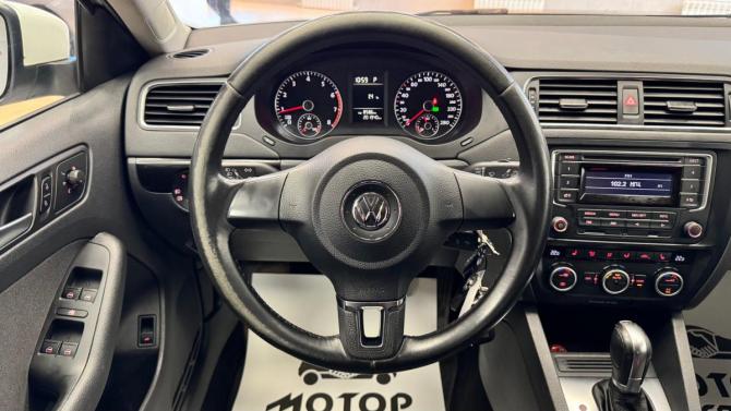 Volkswagen Jetta VI Рестайлинг с пробегом 2014 года, цена 999 000 рублей, 201940 км, седан, Автокод Объявления