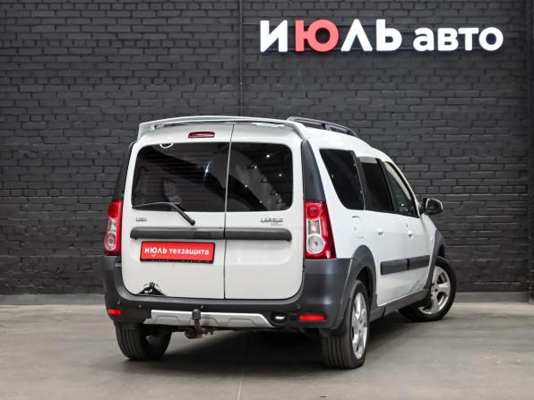 Lada (ВАЗ) Largus I с пробегом 2017 года, цена 700 000 рублей, 310202 км, универсал, Автокод Объявления