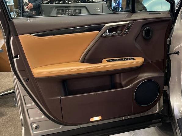 Lexus RX IV с пробегом 2018 года, цена 4 225 000 рублей, 131201 км, внедорожник, Автокод Объявления