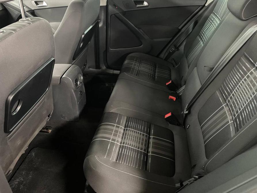 Volkswagen Tiguan I Рестайлинг Санкт-Петербург  - изображение 19