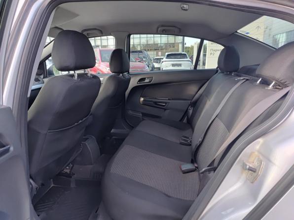 Opel Astra H Рестайлинг с пробегом 2011 года, цена 483 000 рублей, 210493 км, седан, Автокод Объявления