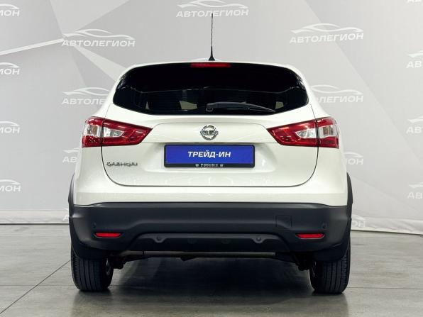 Nissan Qashqai II с пробегом 2016 года, цена 1 890 000 рублей, 117903 км, внедорожник, Автокод Объявления