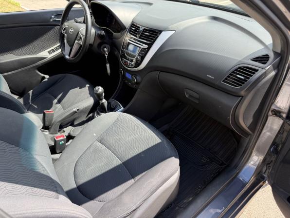 Hyundai Solaris I с пробегом 2011 года, цена 599 000 рублей, 122000 км, седан, Автокод Объявления