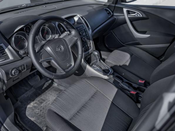 Opel Astra J с пробегом 2012 года, цена 699 000 рублей, 168400 км, хэтчбек, Автокод Объявления