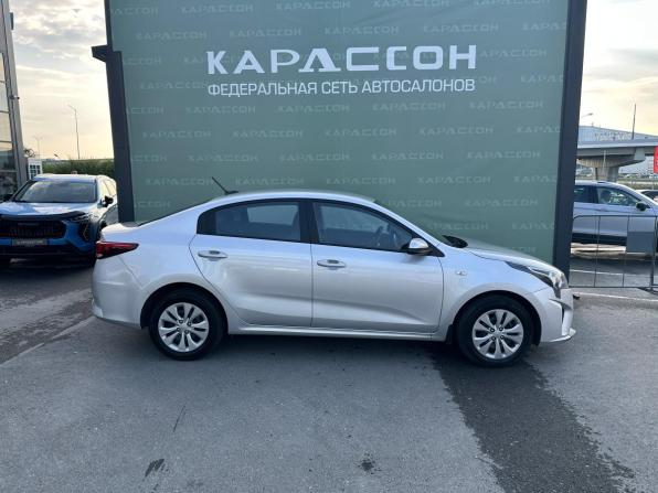 Kia Rio IV Рестайлинг с пробегом 2020 года, цена 1 565 000 рублей, 106089 км, седан, Автокод Объявления