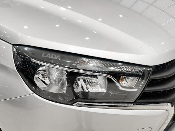 Lada (ВАЗ) Vesta I с пробегом 2017 года, цена 799 000 рублей, 90829 км, седан, Автокод Объявления