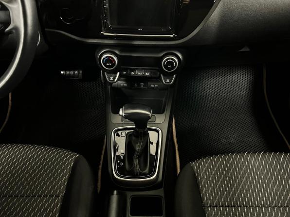Kia Rio IV с пробегом 2019 года, цена 1 560 000 рублей, 78082 км, хэтчбек, Автокод Объявления