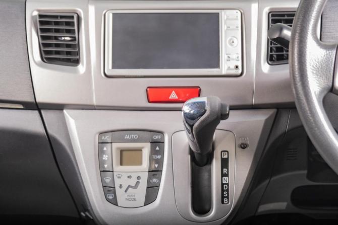 Daihatsu Move V с пробегом 2011 года, цена 589 000 рублей, 160000 км, микровэн, Автокод Объявления
