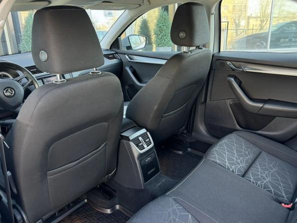 Skoda Octavia III (A7) Рестайлинг с пробегом 2019 года, цена 1 766 000 рублей, 130354 км, лифтбек, Автокод Объявления