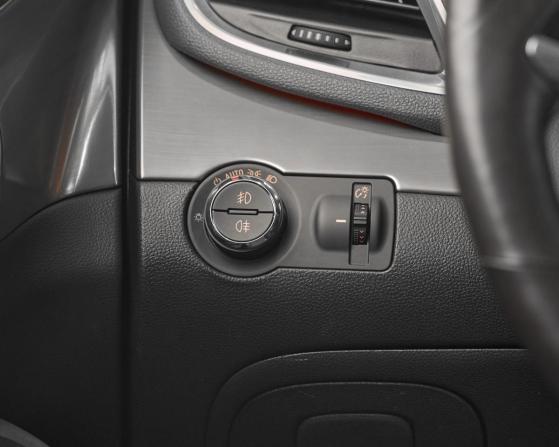 Opel Mokka I с пробегом 2014 года, цена 1 099 000 рублей, 135600 км, внедорожник, Автокод Объявления