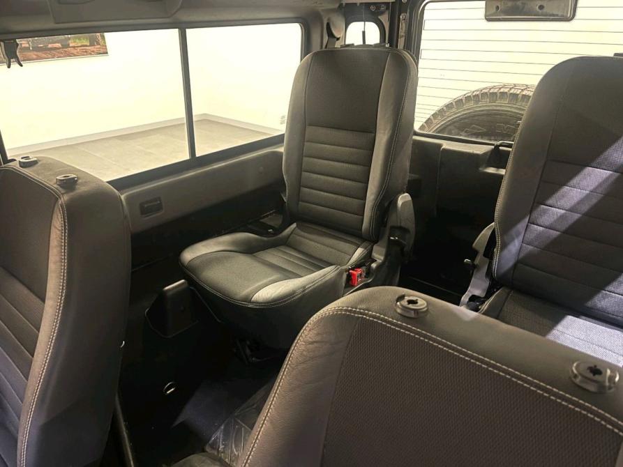 Land Rover Defender I Рестайлинг Новосибирск  - изображение 11