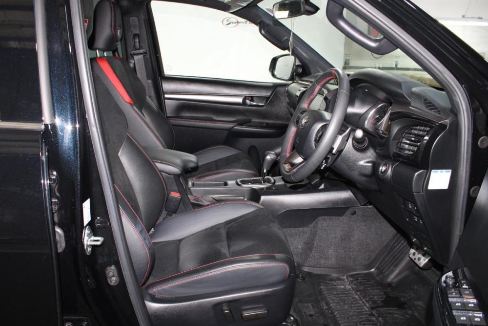 Toyota Hilux VIII Рестайлинг 2 Владивосток  - изображение 16